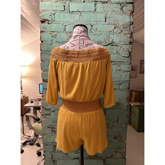 Solid Gold Romper - Picture 6 of 7